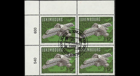 PE172B4-PJ : 1988 - Luxembourg PJ bloc de 4 TP "30 ans Banque Eur. d’Investissements"