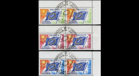 CE26-PJ2 : 1975 - Timbres de service Conseil de l'Europe en paire
