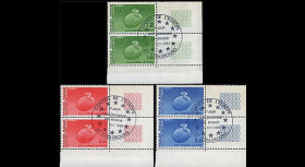 CE36-PJ2 : 1985 - Timbres de service Conseil de l'Europe en paire